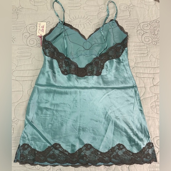 NEW Gold Hawk Two Tone V-Back Lace Chemise Silk Cami M Blue Grotto Brown Lace - Picture 7 of 8
